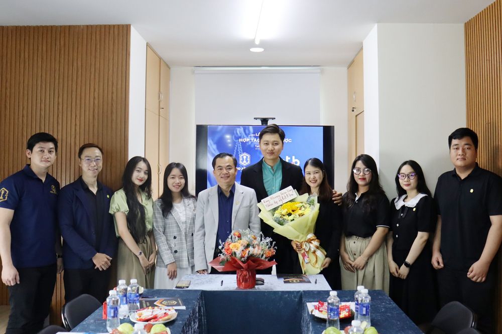 Lễ Ký Kết Thoả Thuận Hợp Tác (MOU) Giữa Công Ty CP King Attorney và Công Ty Cổ Phần Công Nghệ Giáo Dục DotB