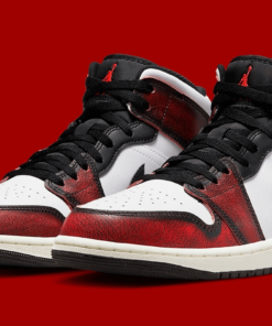 Air Jordan 1 Mid - Wear-Away