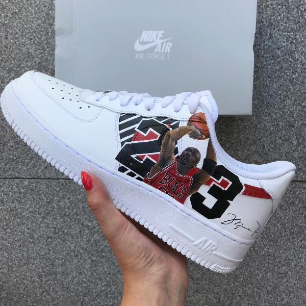 Painted Chicago Bulls Custom Air Force 1