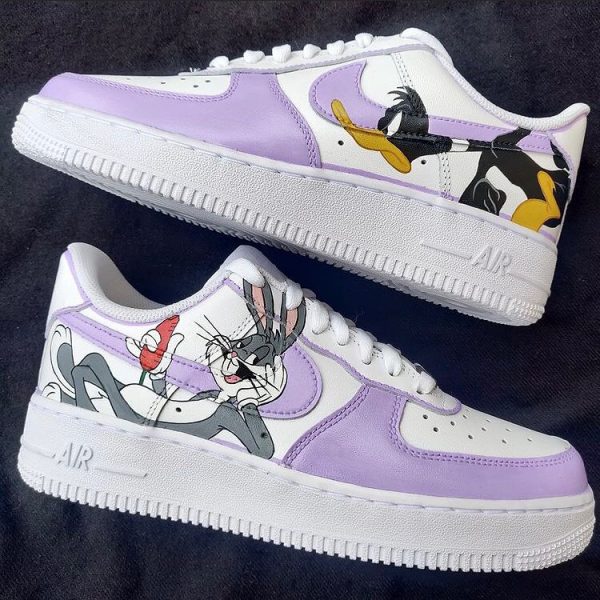 Painting Looney Tunes Custom Air Force 1