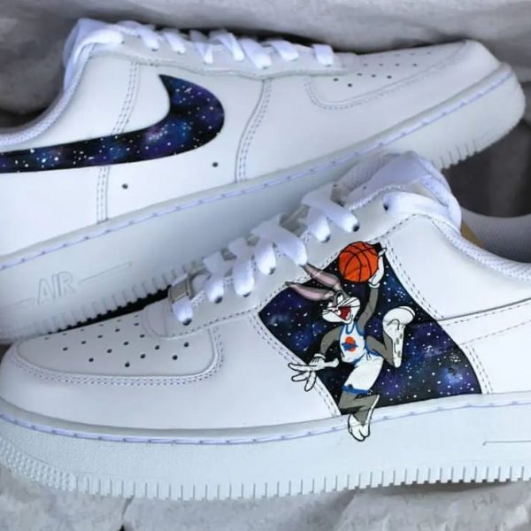 Painting Space Jam Custom Air Force 1