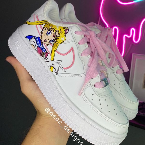 Painting Sailor Moon Custom Air Force 1