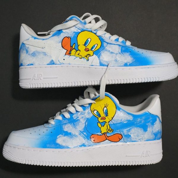 Tweety Cartoon Painted Custom Air Force 1