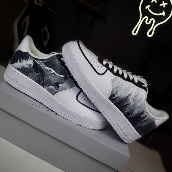 Wolf Painting Custom Air Force 1