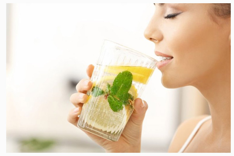 Cách hết nhức đầu ngay lập tức tại nhà Sử dụng muối Himalaya và Chanh tươi