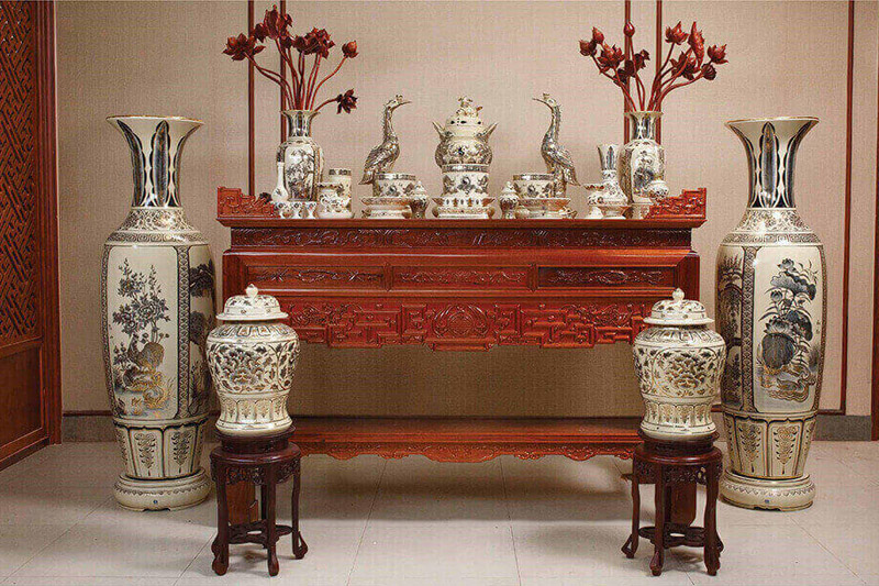 Hình ảnh sắp xếp bàn thờ gia tiên trên mạng có nên áp dụng?