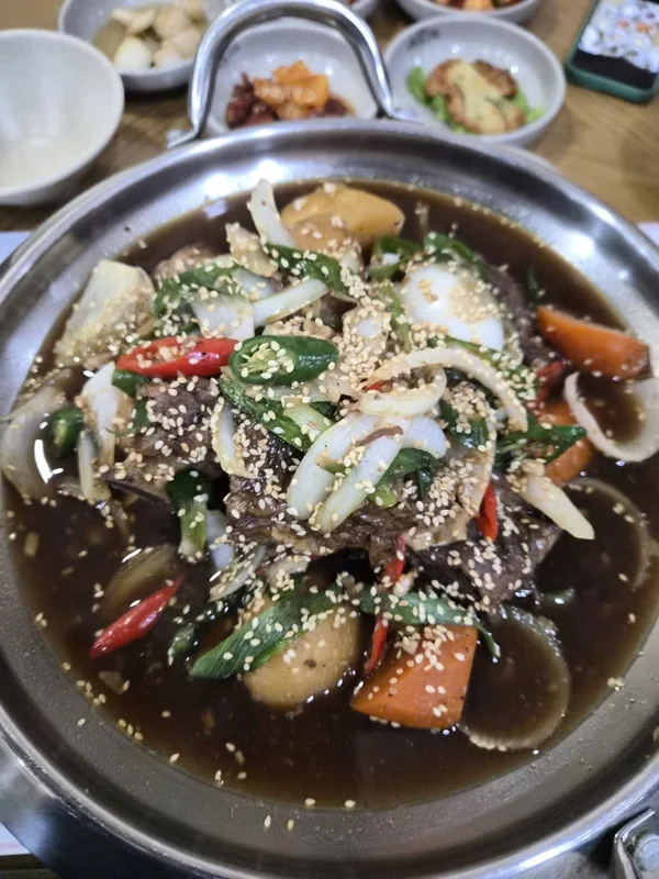 Galbijjim (Korean Braised Beef Short Ribs)