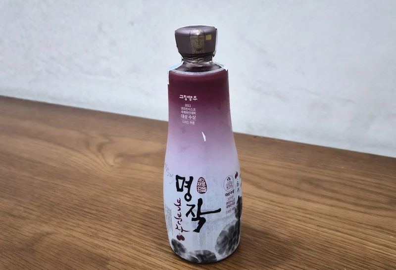 Bokbunja-ju (Bokbunja wine)
