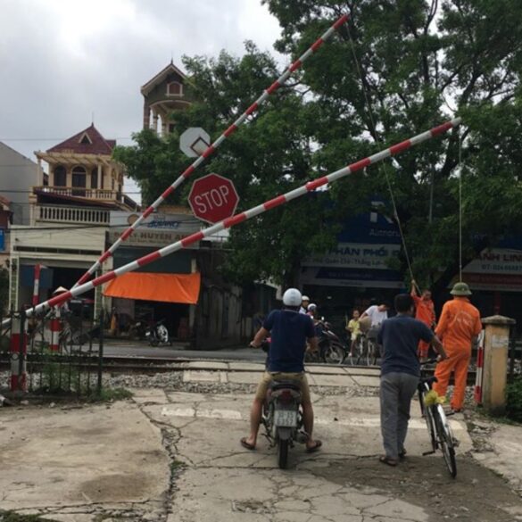 Mức phạt lỗi cố tình vượt rào chắn đường sắt mới năm 2023