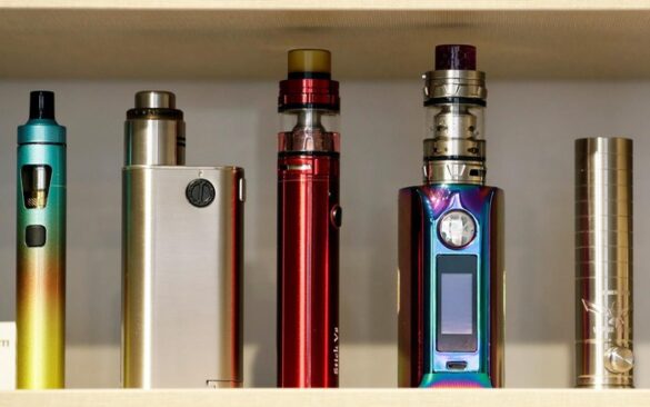 Năm 2023 hành vi mua bán thuốc lá điện tử có bị cấm không?