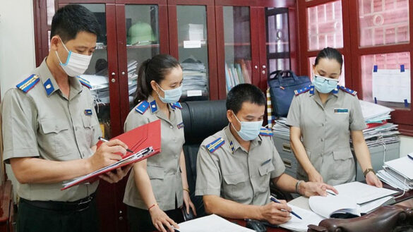 Quy định về nhiệm vụ, quyền hạn của Chấp hành viên trung cấp