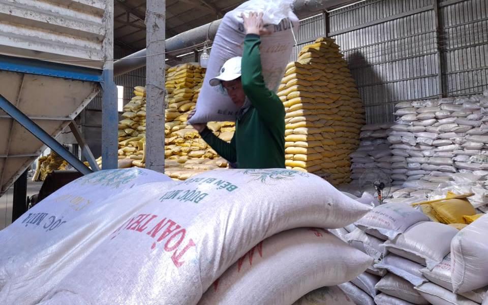 Thủ tục hải quan xuất khẩu gạo ra nước ngoài