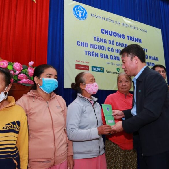 Thủ tục cấp thẻ BHYT bệnh dài ngày mới năm 2023