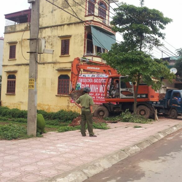 Xây nhà trên đất hành lang giao thông đường bộ bị phạt bao nhiêu tiền?