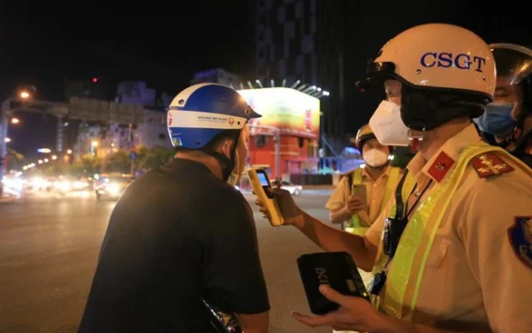 Đi xe máy có nồng độ cồn phạt bao nhiêu theo quy định?