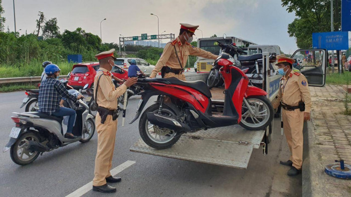 Đi xe máy có nồng độ cồn phạt bao nhiêu theo quy định?