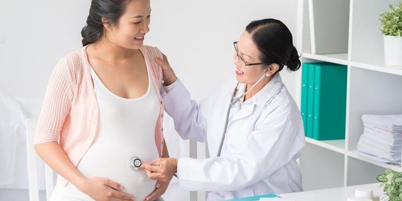 Nghỉ khám thai có bị trừ chuyên cần không?