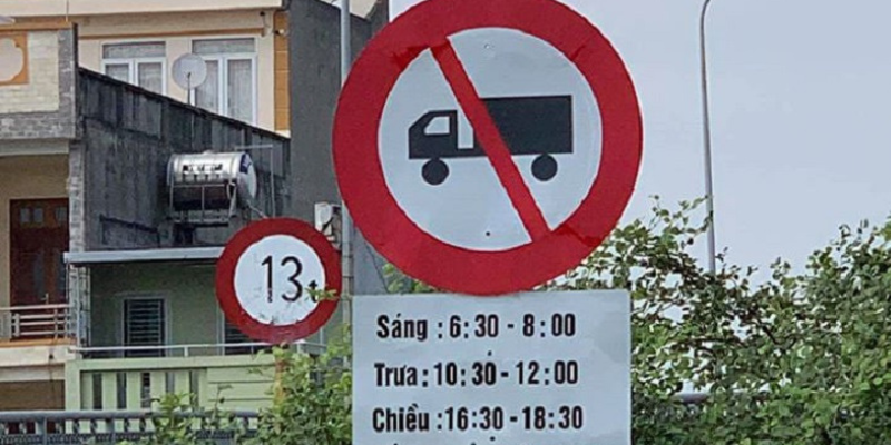 Xe tải dưới 1 tấn có bị cấm giờ không?