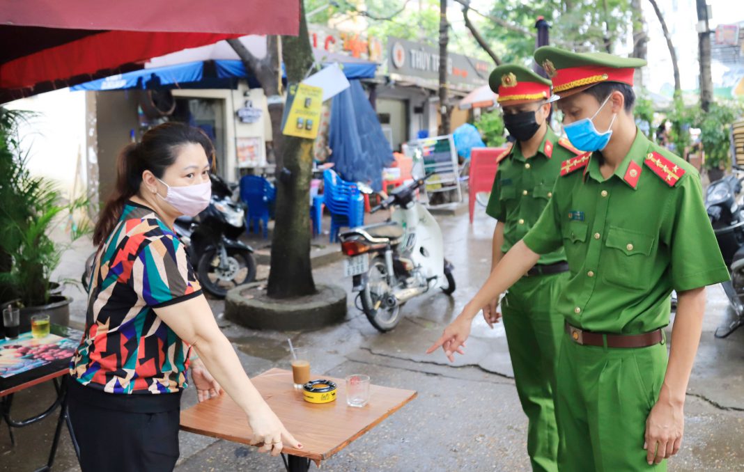 Tội chống người thi hành công vụ Điều 330