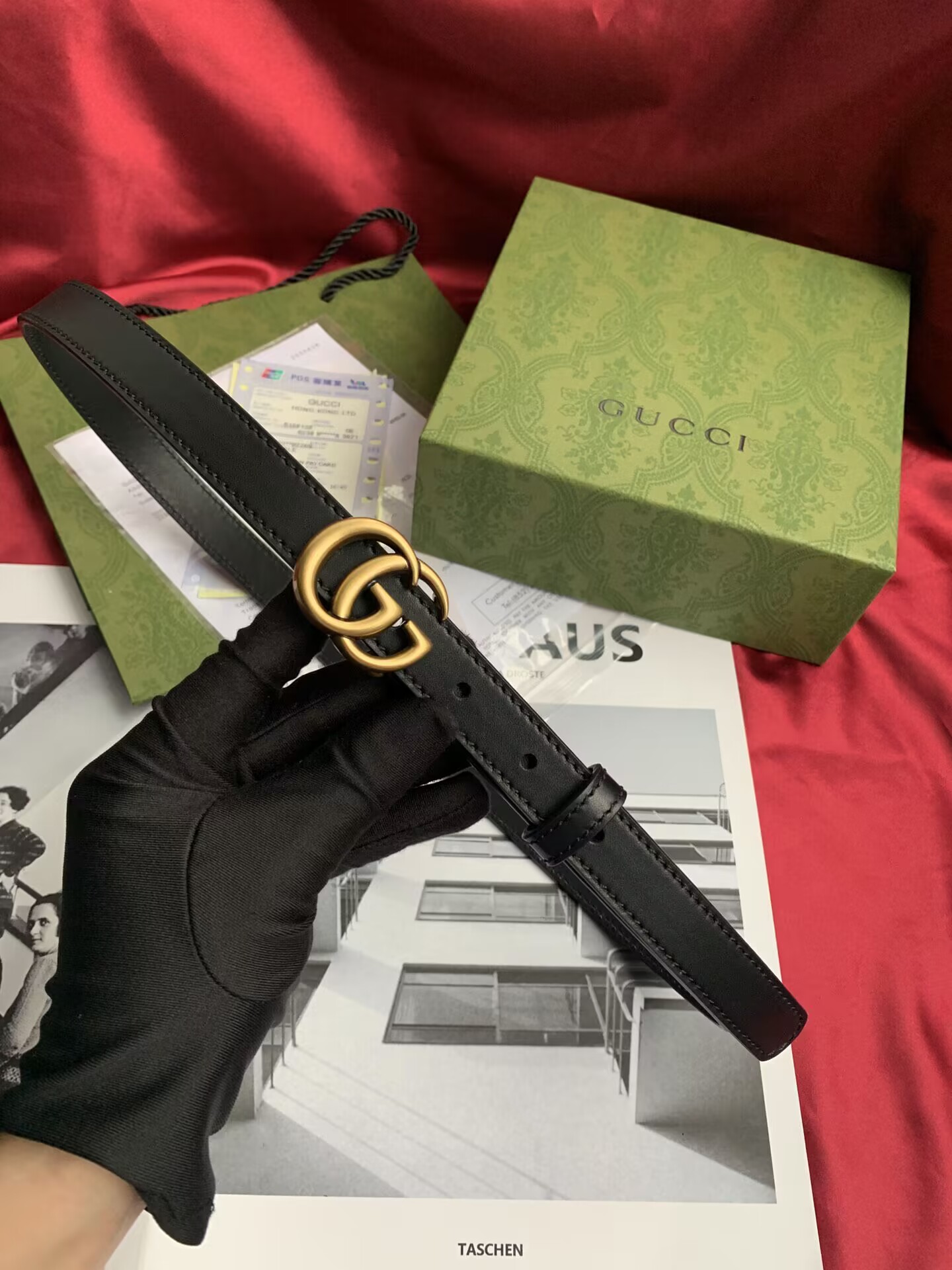 D186G Gucci Belt Classic style with box 25$ gallery
