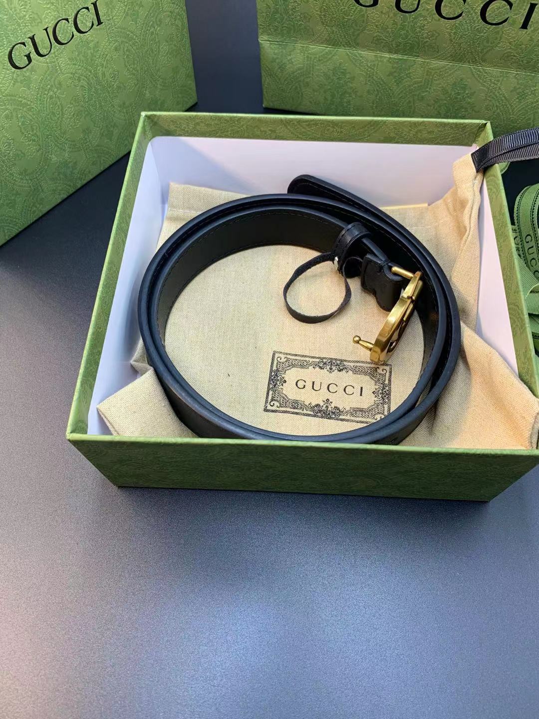 D186G Gucci Belt Classic style with box 25$ gallery