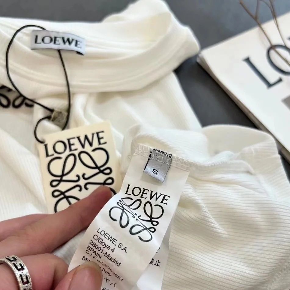 D483G LOEWE knitted long sleeve 28$ gallery
