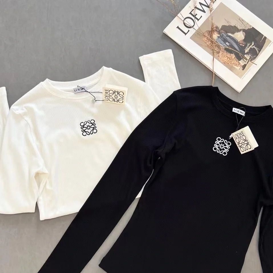 D483G LOEWE knitted long sleeve 28$ gallery
