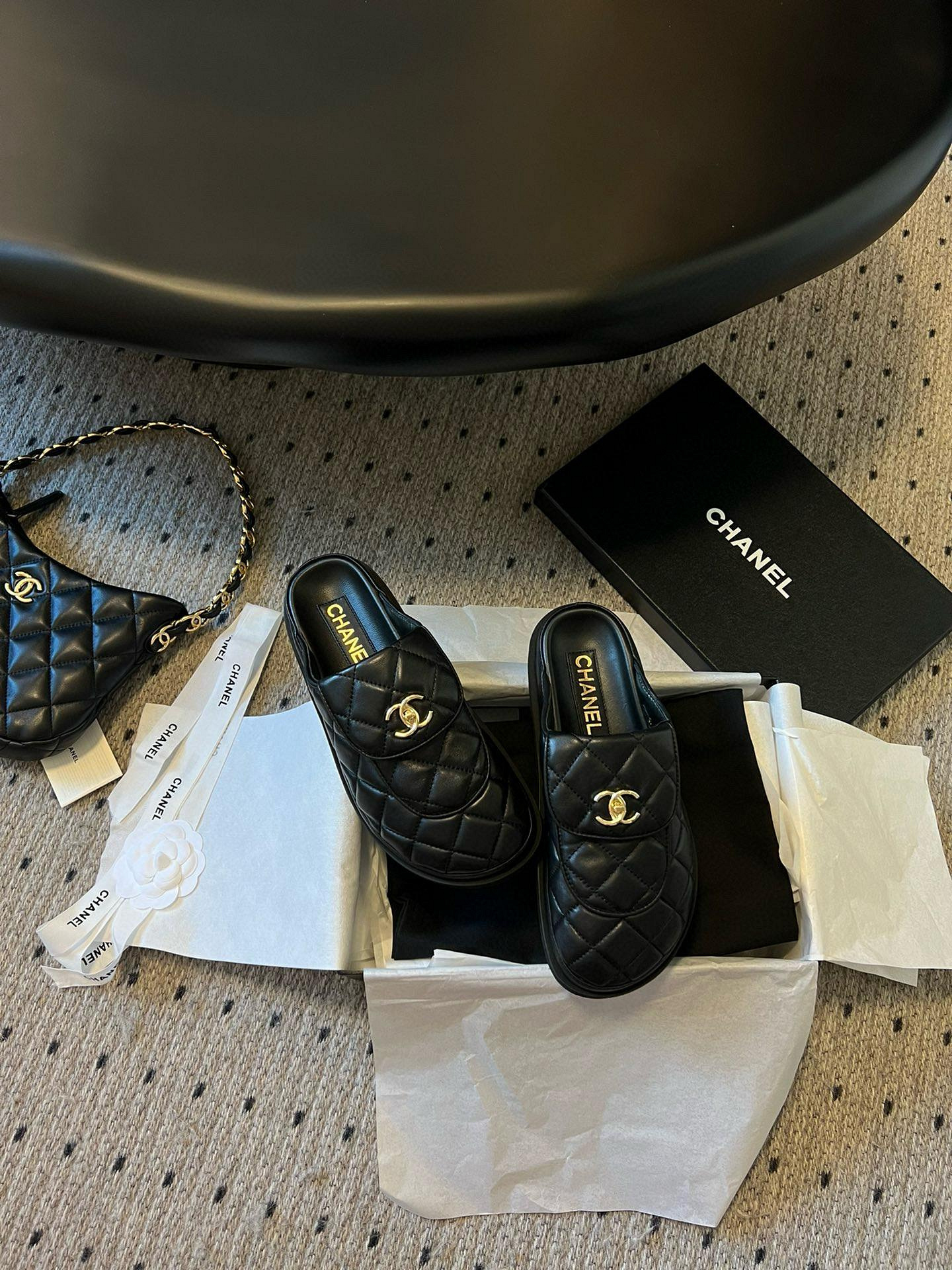D516G Chanel thick sole half slippers sandals 75$ gallery