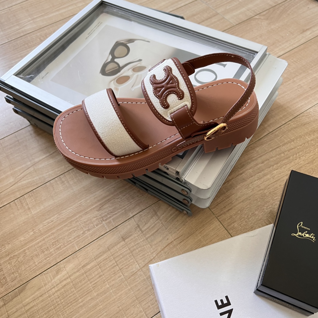 D563G Celine sandals 48$ gallery