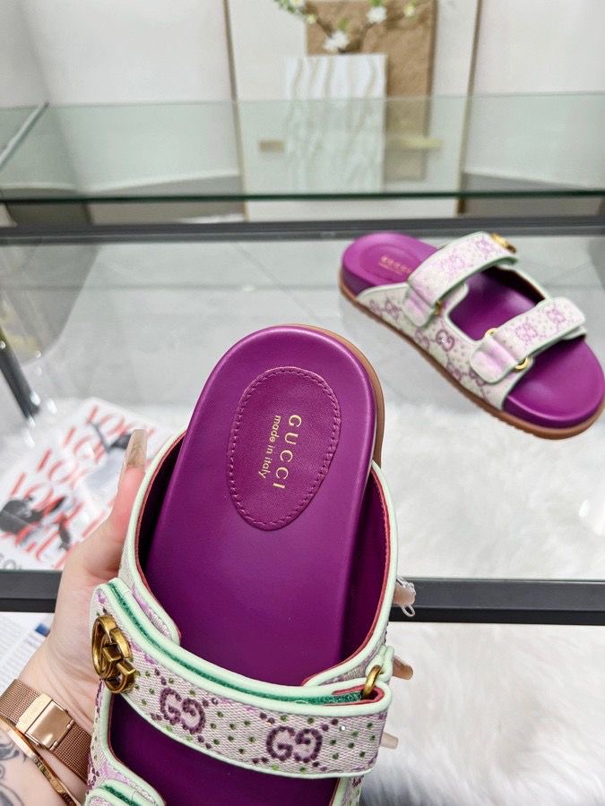 D573G Gucci slippers 82$ gallery