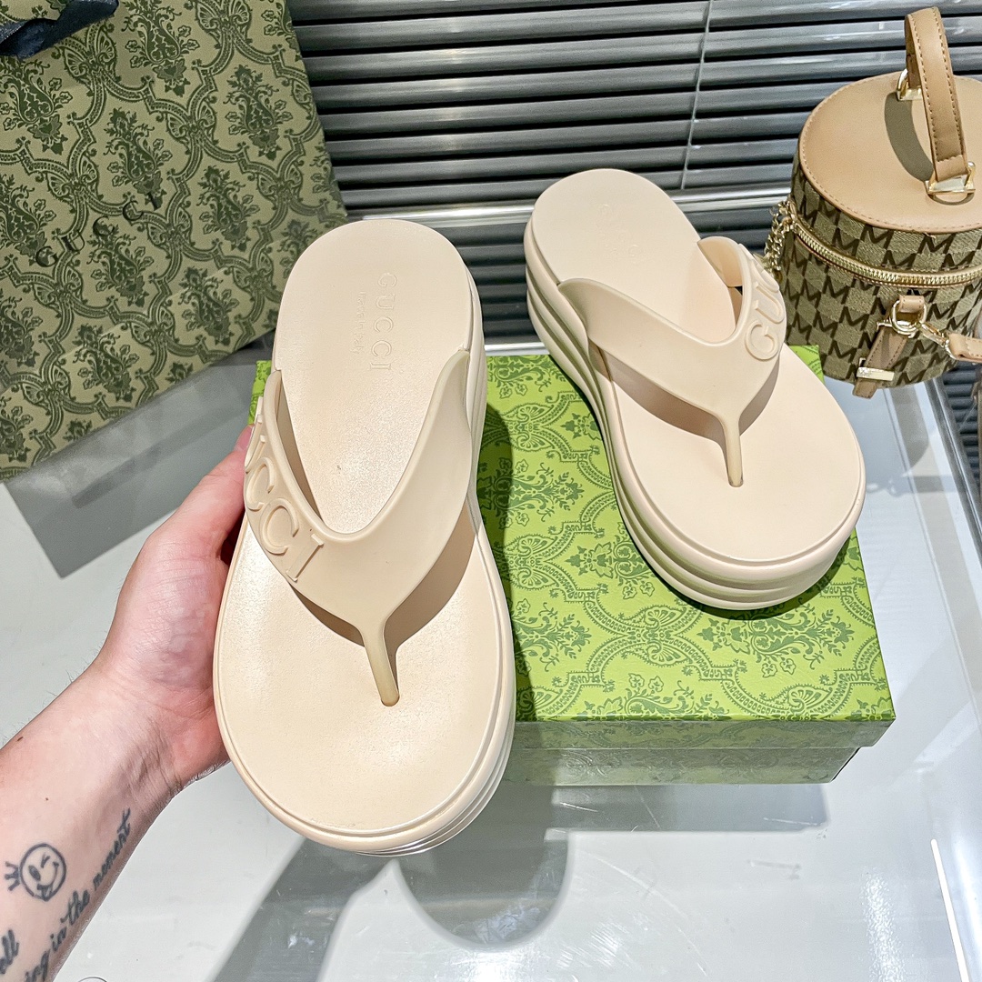 D590G Gucci Platform Flip Flops 39.9$ gallery