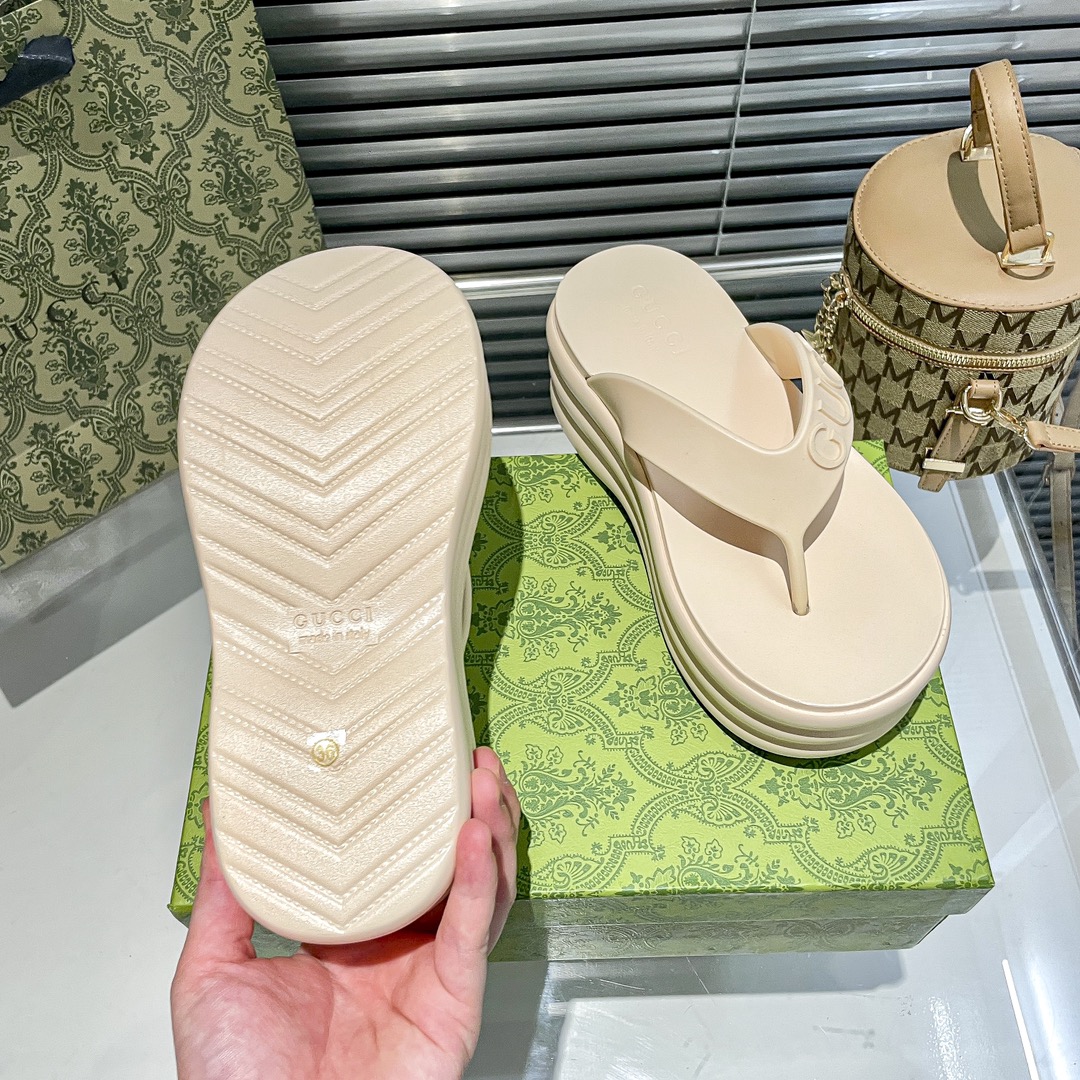 D590G Gucci Platform Flip Flops 39.9$ gallery