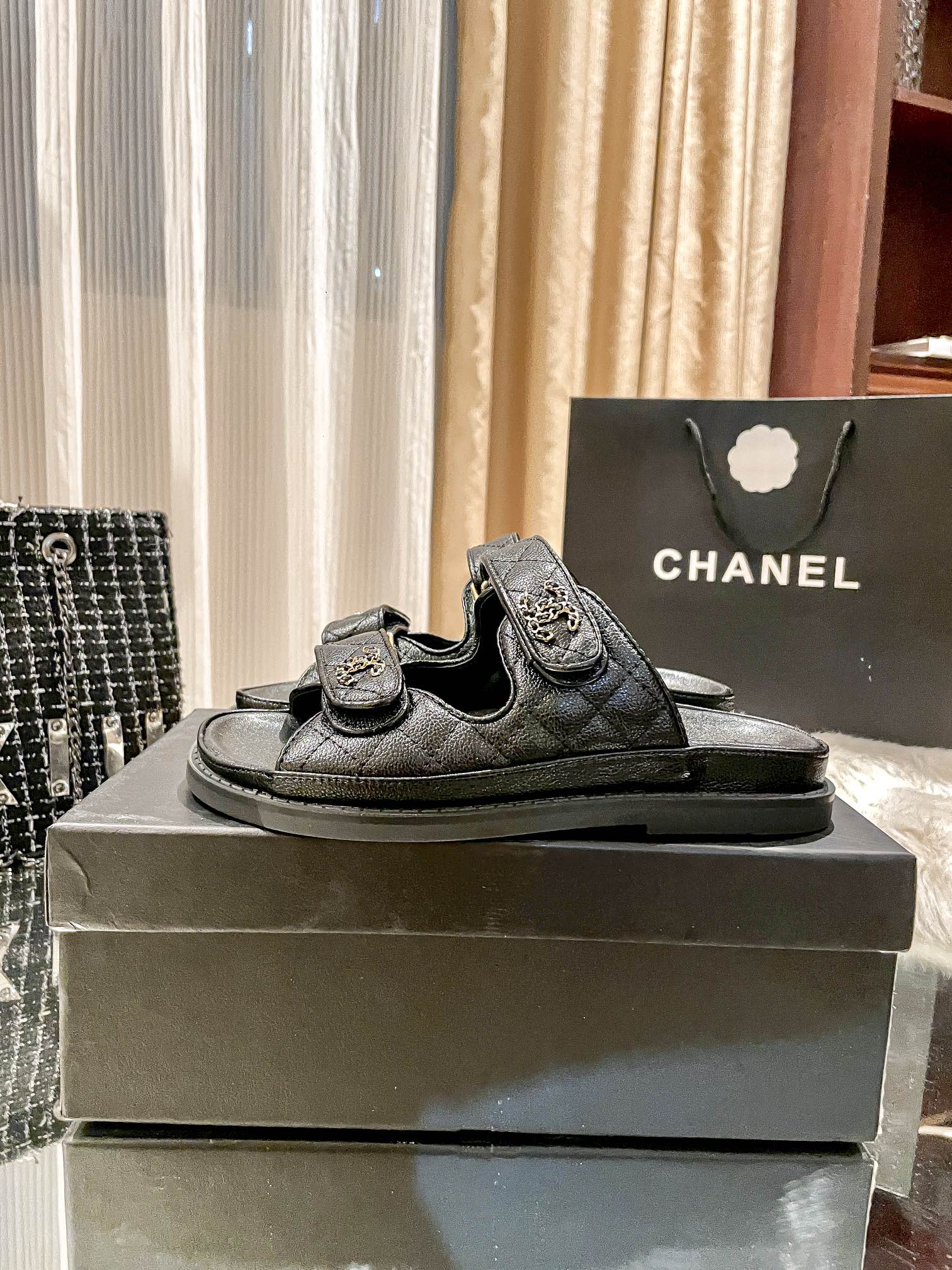 D591G Chanel sandals 48$ gallery