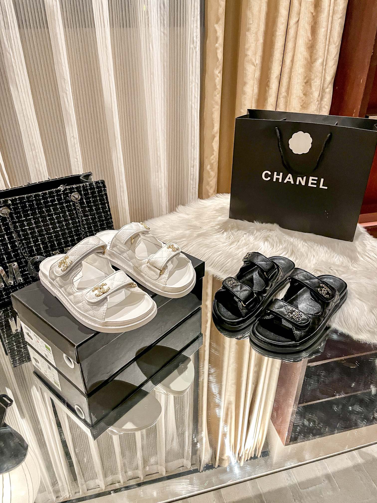 D591G Chanel sandals 48$ gallery