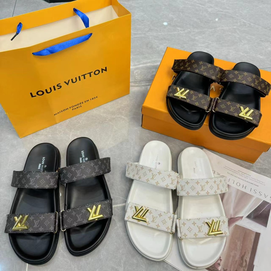 D592G Louis Vuitton Slippers 42$ gallery
