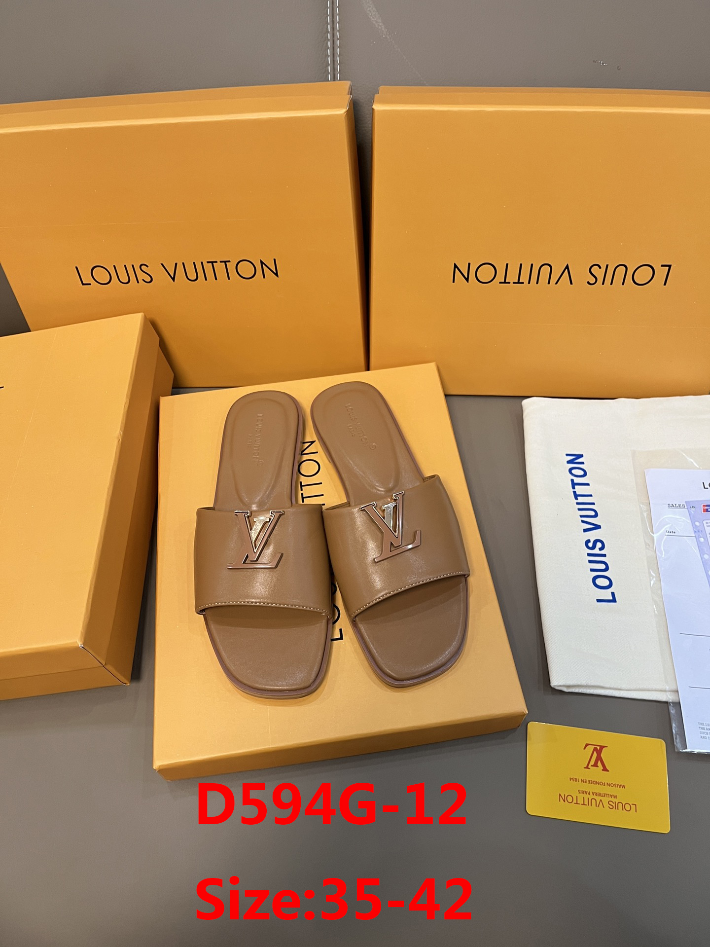 D594G Louis Vuitton Slippers 36.9$ gallery