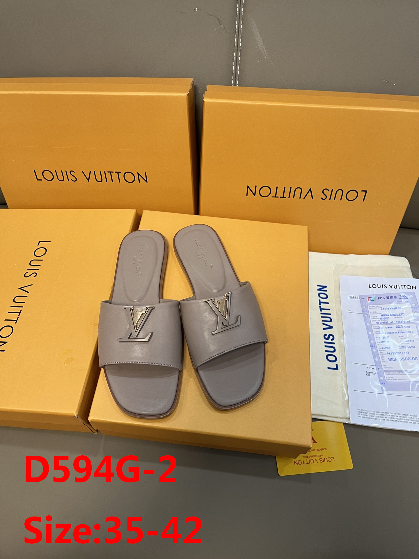 D594G Louis Vuitton Slippers 36.9$ gallery