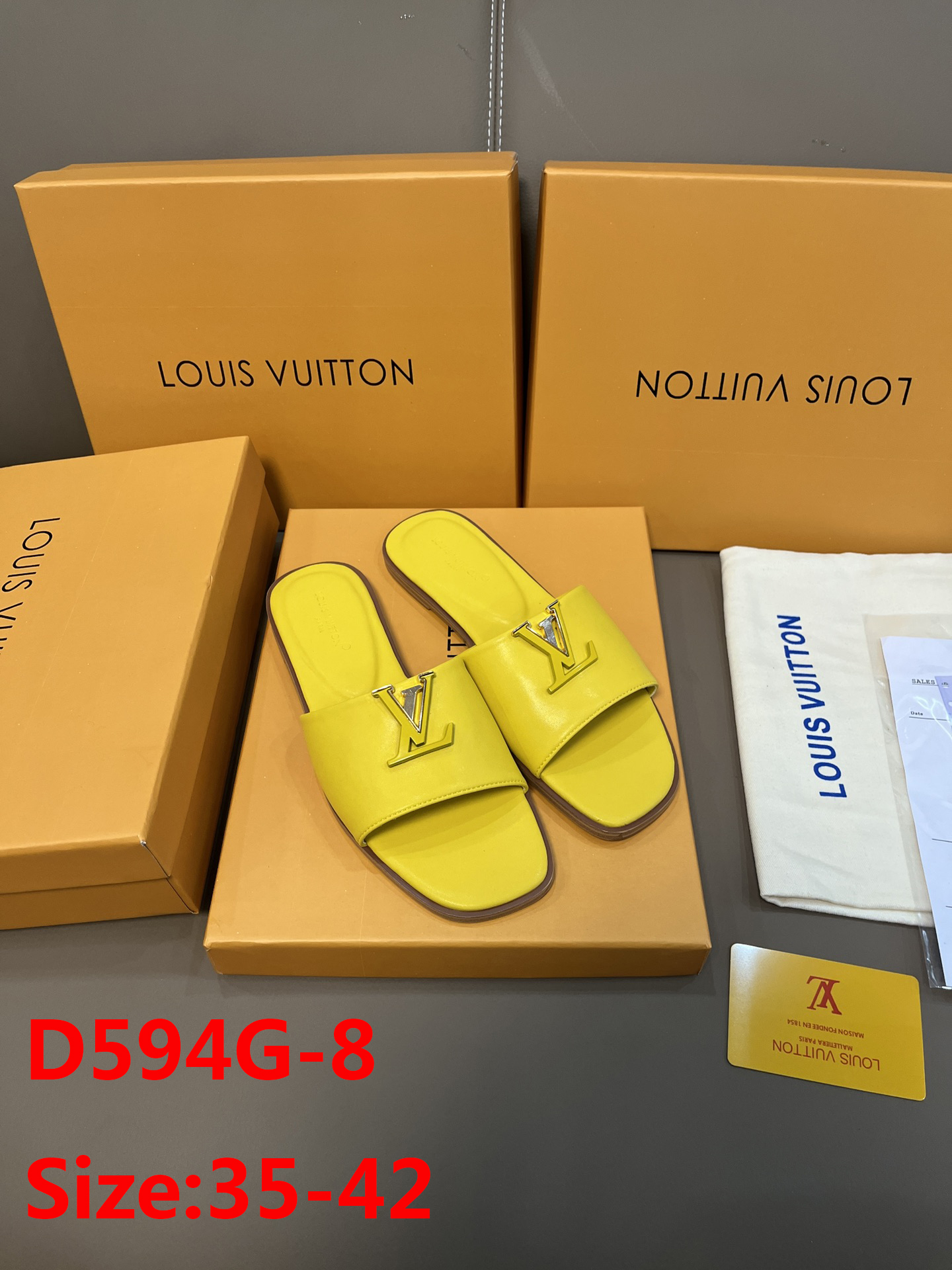 D594G Louis Vuitton Slippers 36.9$ gallery