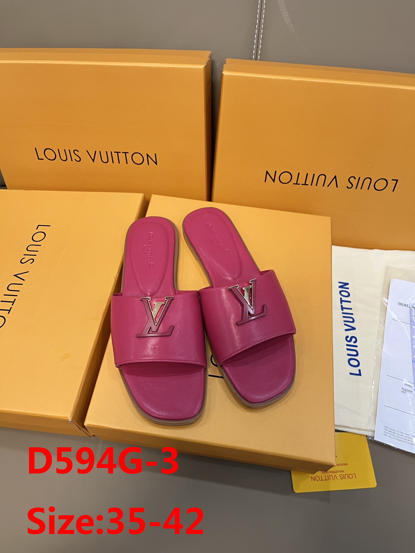 D594G Louis Vuitton Slippers 36.9$ gallery