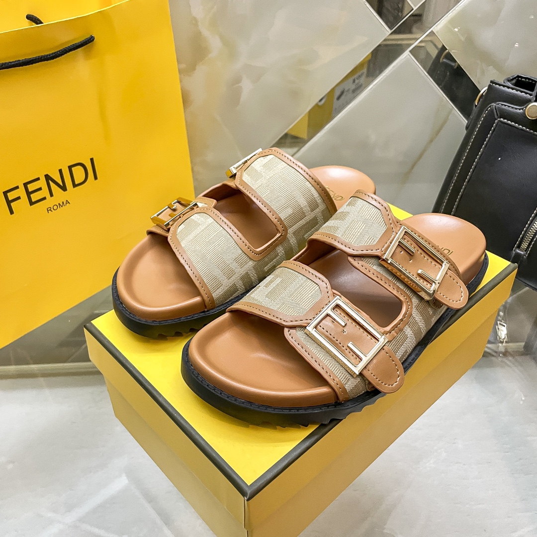 D595G Fendi slippers 39.9$ gallery
