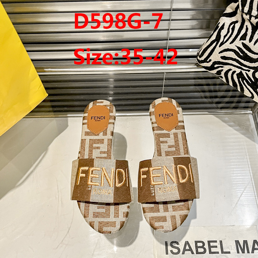D598G Fendi slippers 36.9$ gallery