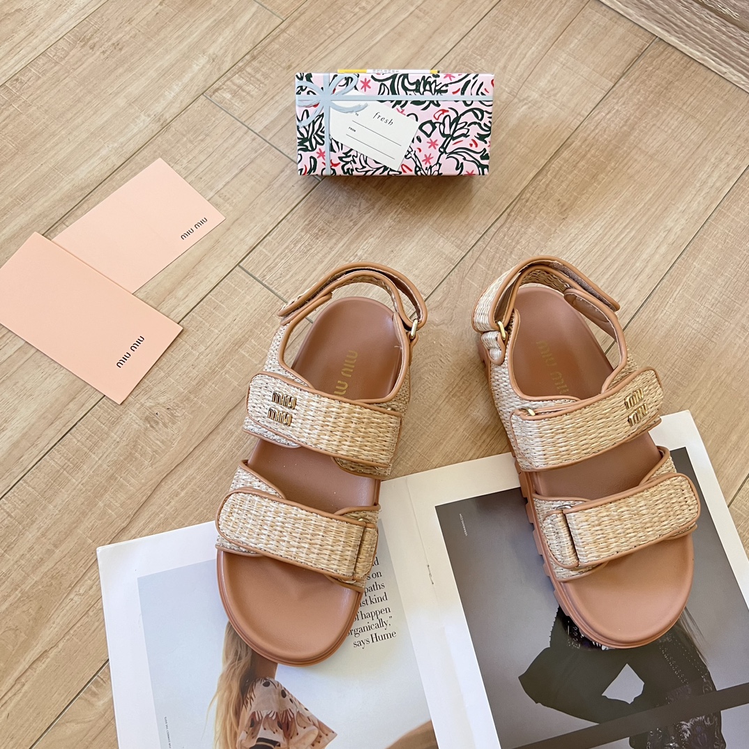 D614G MiuMiu  sandals 42$ gallery