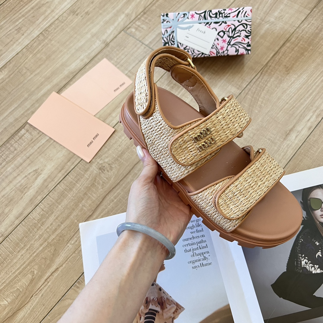 D614G MiuMiu  sandals 42$ gallery