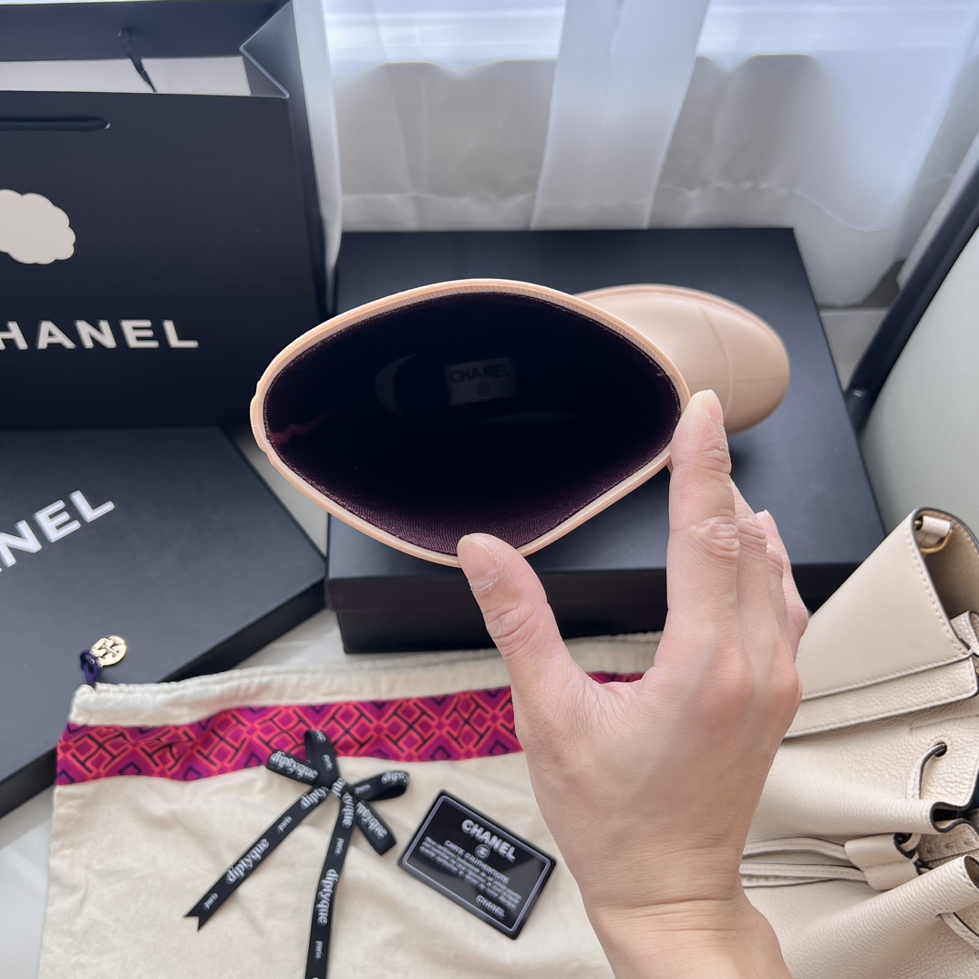 D669G CHANEL Boots 55$ gallery