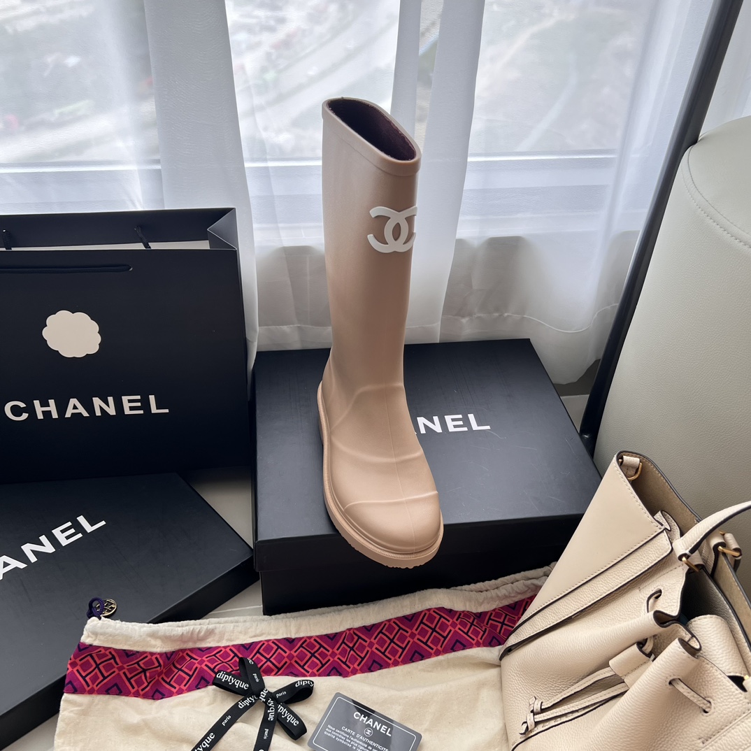 D669G CHANEL Boots 55$ gallery