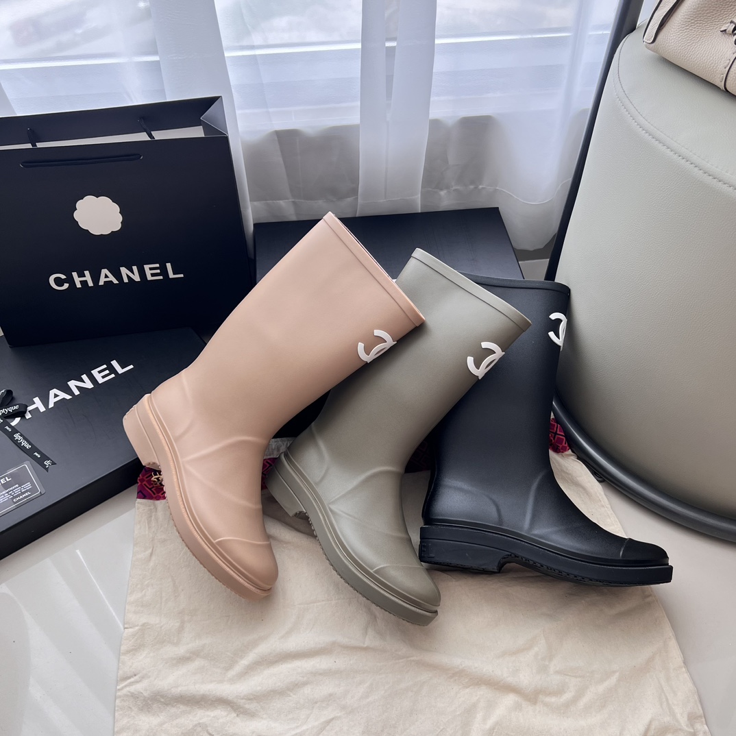 D669G CHANEL Boots 55$ gallery