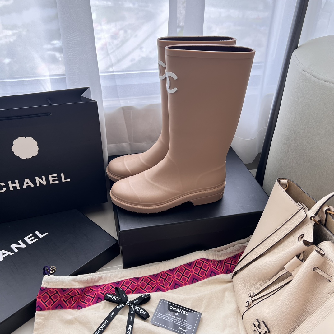 D669G CHANEL Boots 55$ gallery
