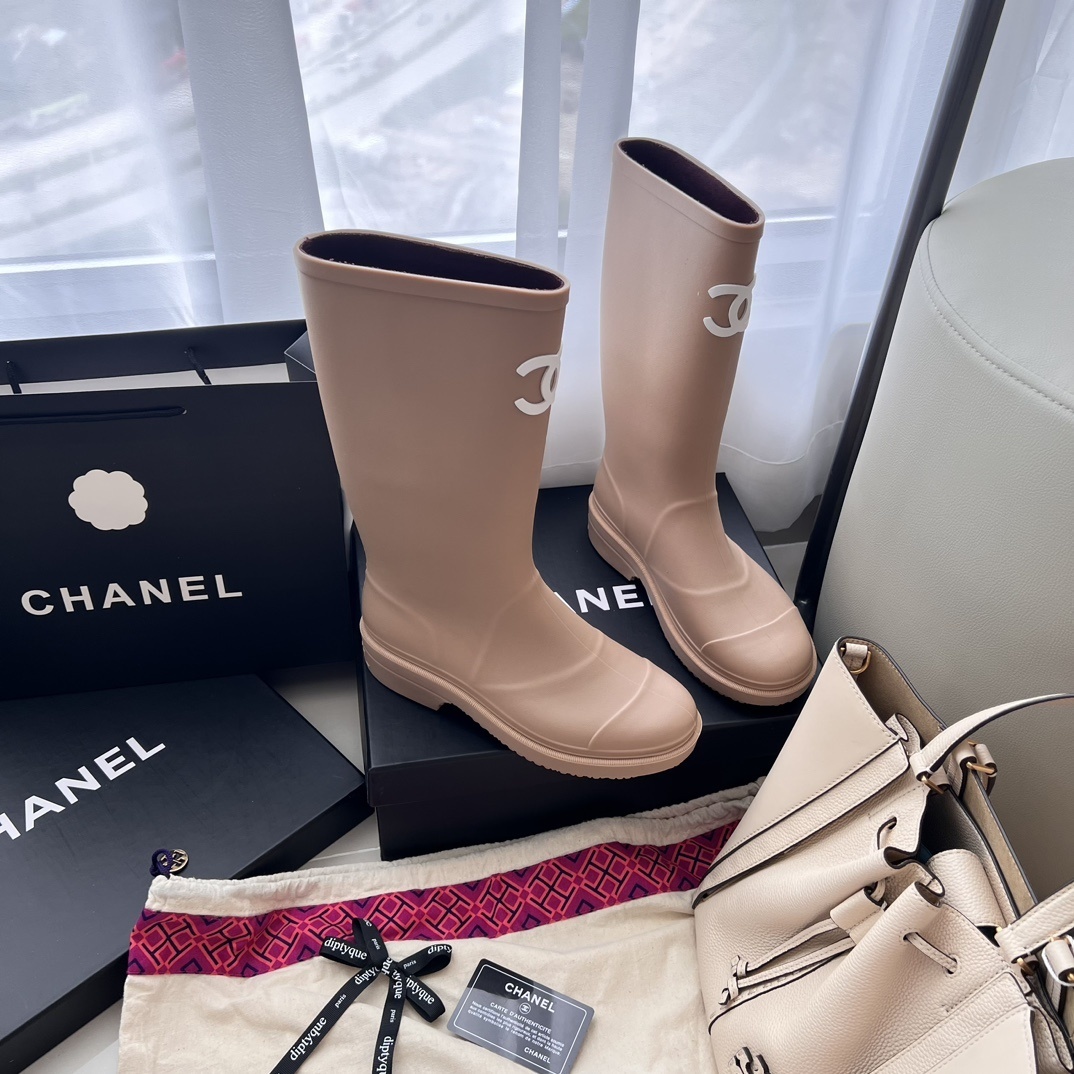 D669G CHANEL Boots 65$ gallery