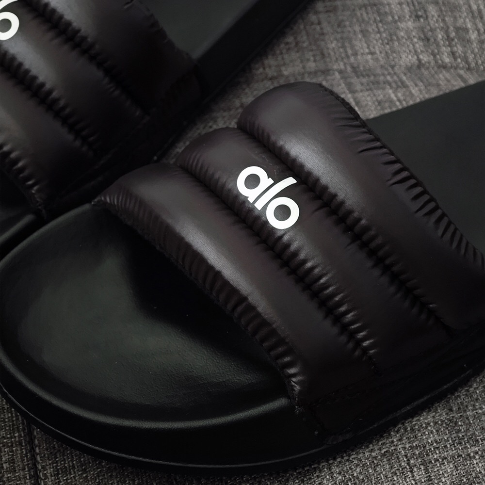 D681G Alo Yoga Thick-soled slippers 42$ gallery