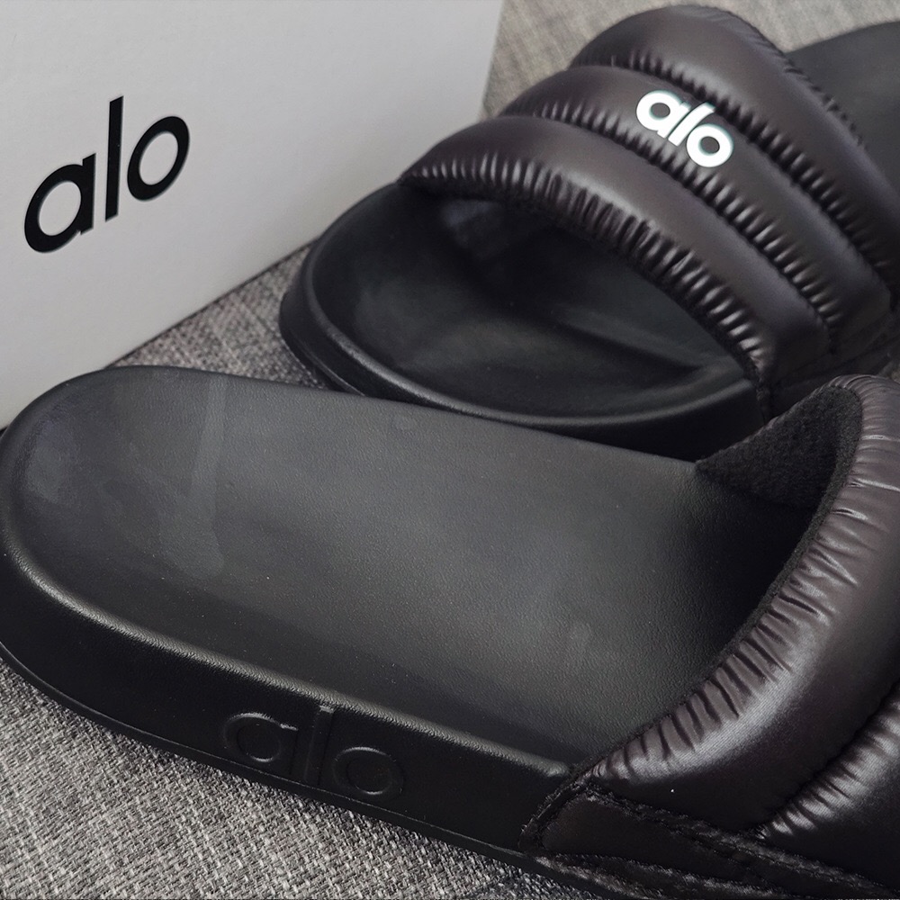 D681G Alo Yoga Thick-soled slippers 42$ gallery